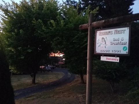 Robin\'s Nest B&B - Accommodation Resorts 3