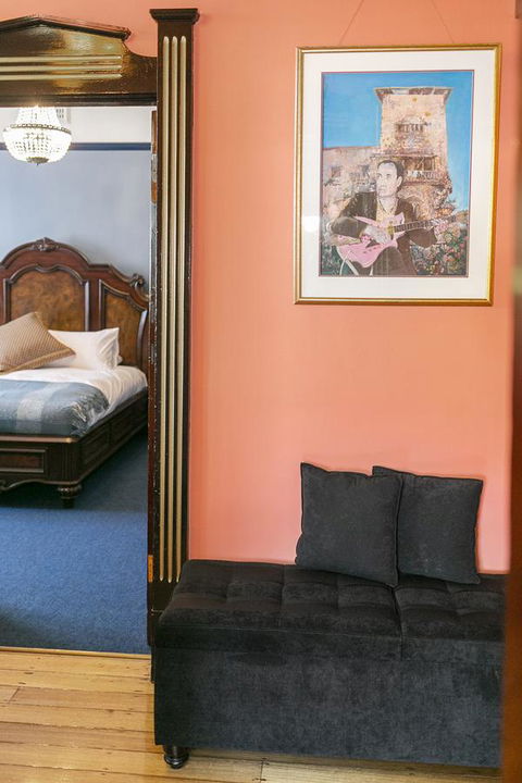 Insomnia On Elizabeth - Accommodation Resorts 18