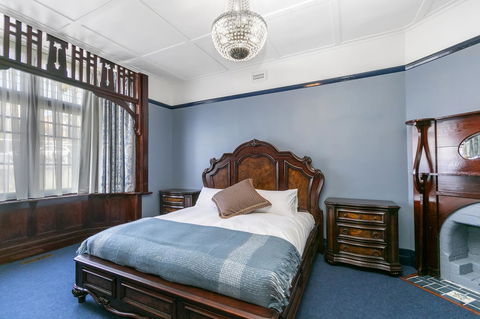 Insomnia On Elizabeth - Accommodation Resorts 28