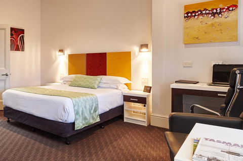 Auldington Hotel - Accommodation Resorts 13