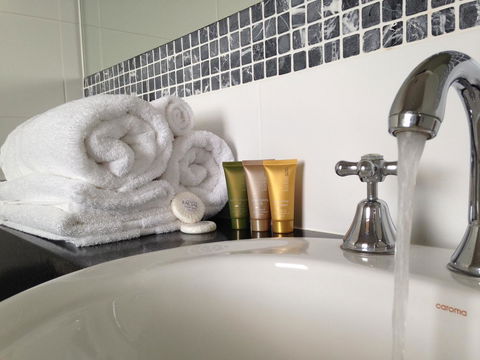 Auldington Hotel - Accommodation Resorts 14