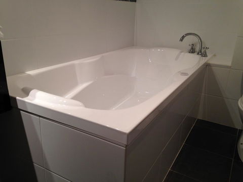 Auldington Hotel - Accommodation Resorts 17