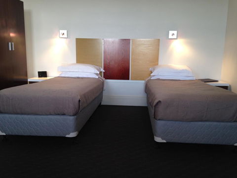 Auldington Hotel - Accommodation Resorts 22