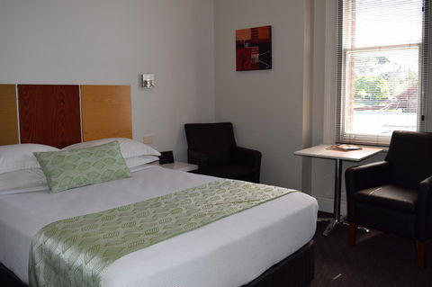 Auldington Hotel - Accommodation Resorts 9