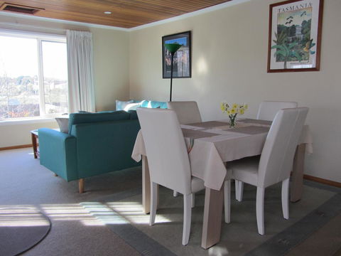 Elm Trees Accommodation @ Ross - Accommodation Resorts 13