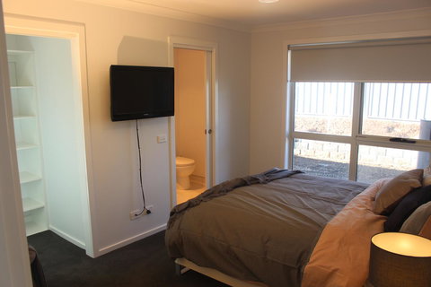 Hilltop Ocean Views å±±é¡¶æµ·æ™¯ - Accommodation Resorts 11