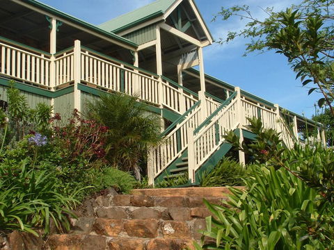 Nirvana At Montville - Accommodation Resorts 2