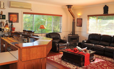 Nirvana At Montville - Accommodation Resorts 3