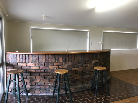 O'Shea's Royal Hotel - Accommodation Resorts 2