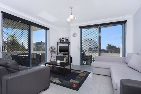 Ocean Palms, Unit 2 - The Entrance, NSW - Accommodation Resorts 1