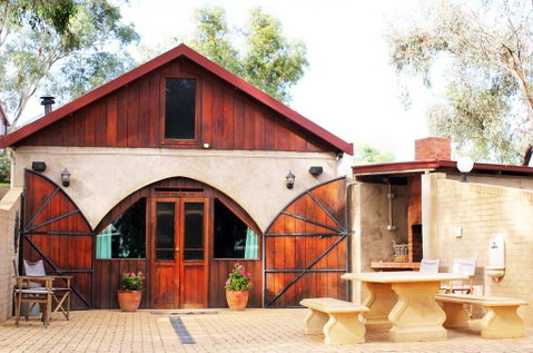Outback Cellar & Country Cottage - Accommodation Resorts 0