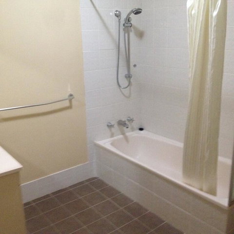 Oxley Court Serviced Apartments - Accommodation Resorts 3