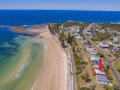 Pacifica 1 - On The Beach At Brooms Head - Accommodation Resorts 2