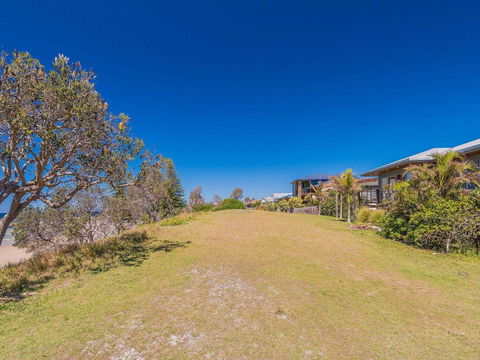Pacifica 1 - On The Beach At Brooms Head - Accommodation Resorts 3