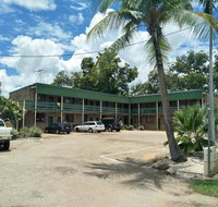 Palm Court Backpackers - Accommodation Resorts