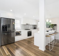 Park Avenue Terrace House Sleeps 9 - Accommodation Resorts
