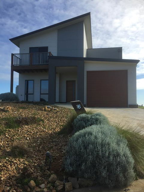 Peterborough Getaway - Accommodation Resorts 0