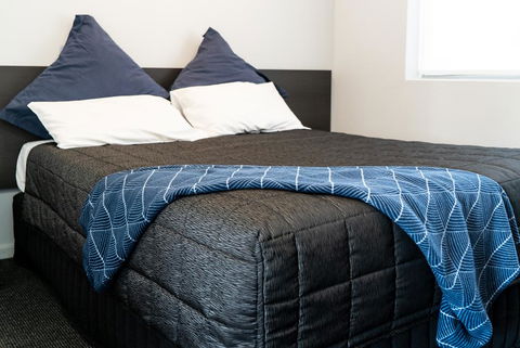 Plumpton Hotel - Accommodation Resorts 3