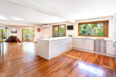 POINT LEO BEACH HOUSE - POINT LEO - Accommodation Resorts 2