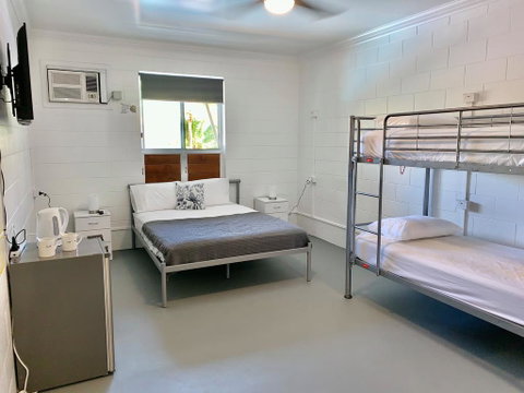 Port Douglas Backpackers - Accommodation Resorts 2