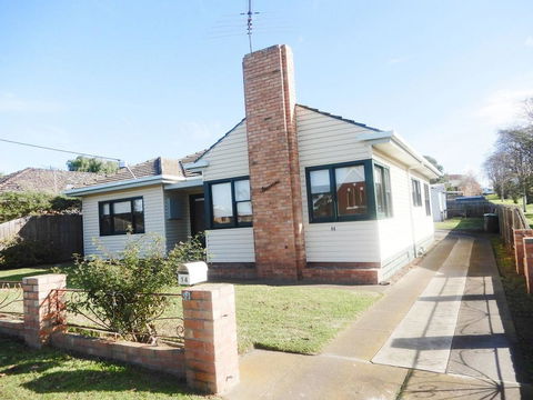 Port Life Beach House - Accommodation Resorts 0