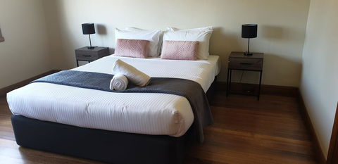 Port Life Beach House - Accommodation Resorts 1