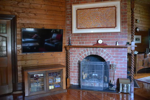 Portarlington Vicarage - Accommodation Resorts 1