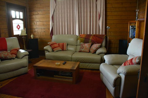 Portarlington Vicarage - Accommodation Resorts 3