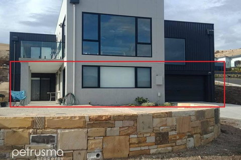 POSH, Port Out Starboard Home - Accommodation Resorts 1