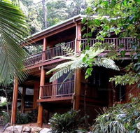 Private Rainforest Retreat with lagoon style pool - Accommodation Resorts
