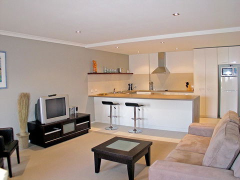 QUEENSCLIFFS WYUNA 17 - Accommodation Resorts 0