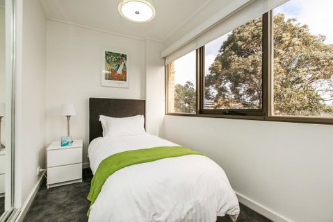 Quiet Comfort In South Yarra - Accommodation Resorts 1