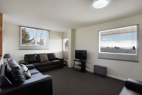 Randalls Place, 5 Poley Cow Lane - Accommodation Resorts 0