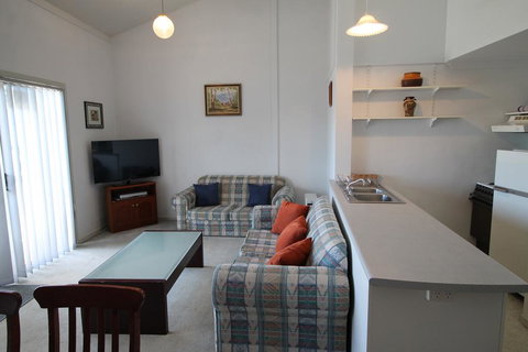 Razorback 1 - Razorback Plaza Jindabyne - Accommodation Resorts 2
