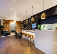 Readyset Glashouse Melbourne - Accommodation Resorts