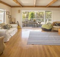 Rennies Retreat-Bushland  Ocean Views - Accommodation Resorts