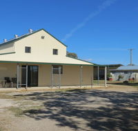 RETRO FUNNY FARM - Accommodation Resorts