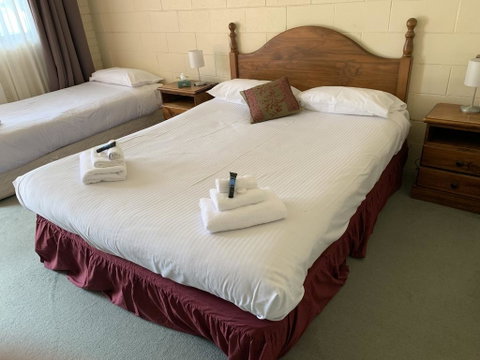 Robertson Country Motel - Accommodation Resorts 2