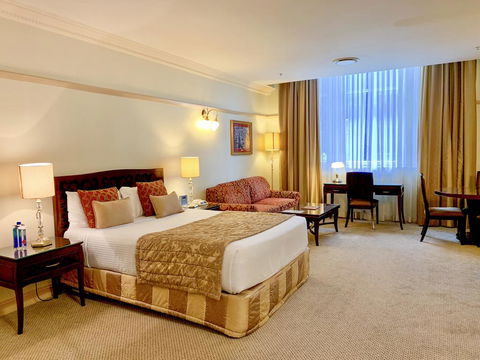 Royal Albert Hotel - Accommodation Resorts 1