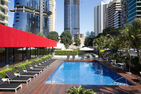 Royal On The Park - Accommodation Resorts 1