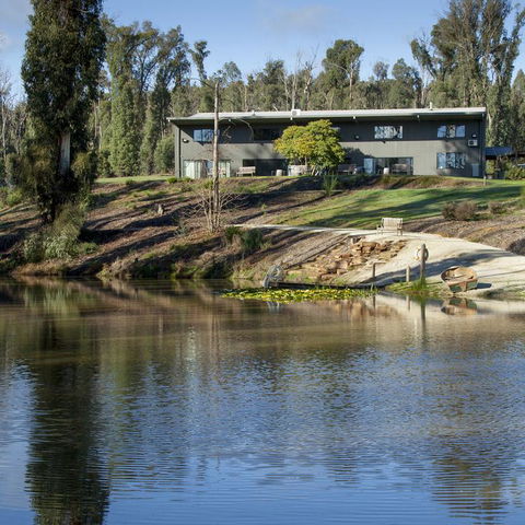 Saladin Lodge - Accommodation Resorts 3