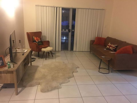 Sandys Shared Appartment - Accommodation Resorts 3
