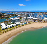 Sea Side Villa 10.1 - Accommodation Resorts