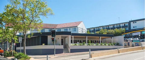 Seabreeze Hotel - Accommodation Resorts 0