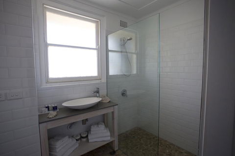 Seabreeze Hotel - Accommodation Resorts 2