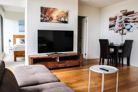 Serenity By The Botanical Garden, Free Parking - Accommodation Resorts 0