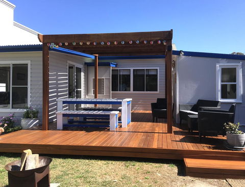 Shellharbour Beach Cottage - Walk Onto Patrolled Beach With Flags In Summer - Accommodation Resorts 0