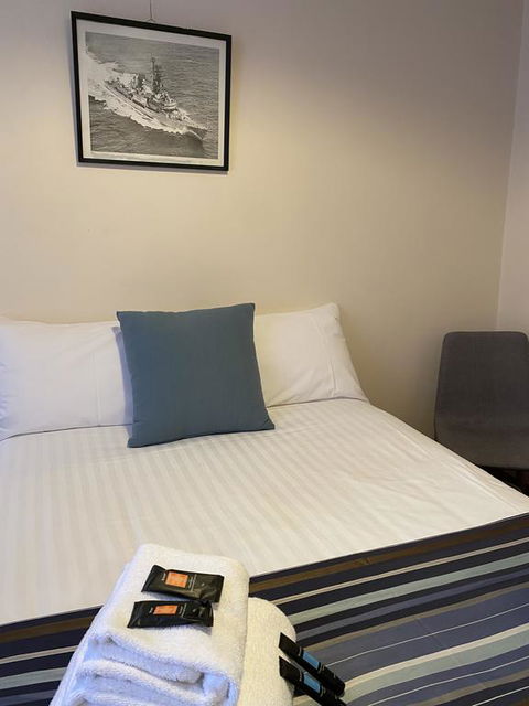 Shipwrights Arms - Accommodation Resorts 3