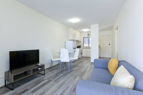 South Perth Perfect Location Free WIFI & Parking - Accommodation Resorts 1
