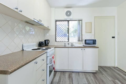 South Perth Perfect Location Free WIFI & Parking - Accommodation Resorts 2